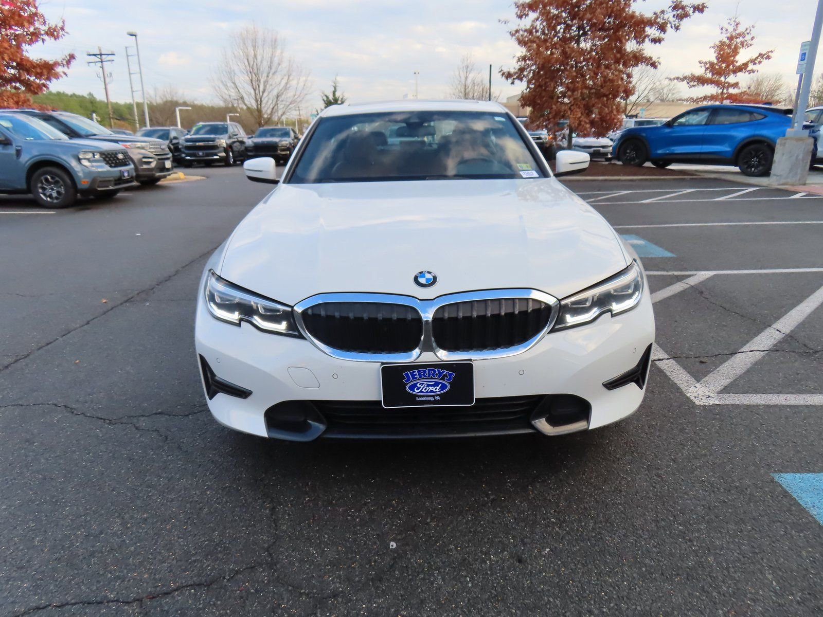 Used 2022 BMW 330i xDrive Sedan w/ Driving Assistance Package image 2