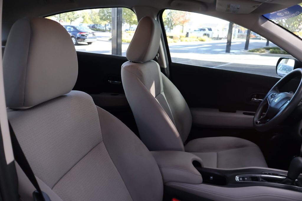 Used 2022 Honda HR-V LX image 34