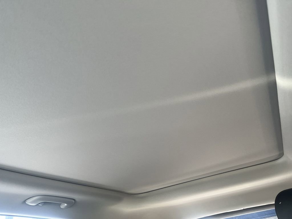 Used 2025 Kia Sorento EX w/ Panoramic Sunroof Package FWD image 22