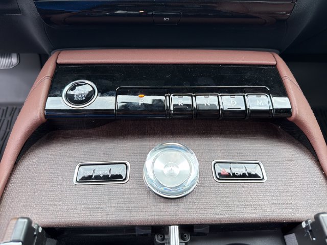 New 2026 Lincoln Navigator Reserve AWD/4WD image 32