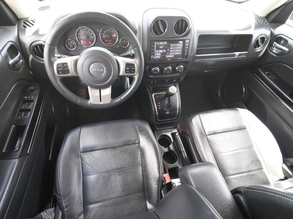 Used 2014 Jeep Patriot Limited AWD/4WD image 4