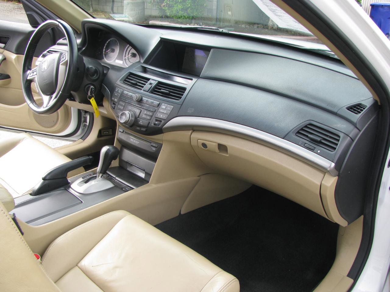 Used 2010 Honda Accord EX-L image 13