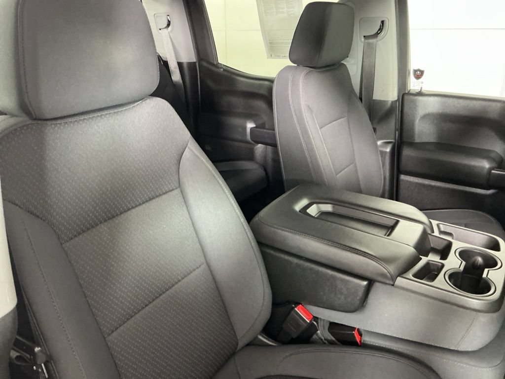 Used 2020 Chevrolet Silverado 1500 Custom w/ Custom Max Trailering Package AWD/4WD image 21