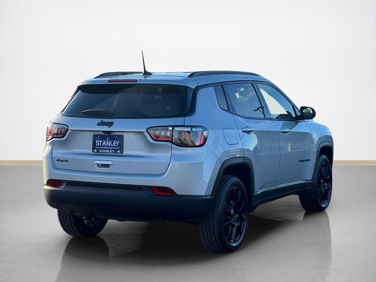 New 2026 Jeep Compass Latitude image 7