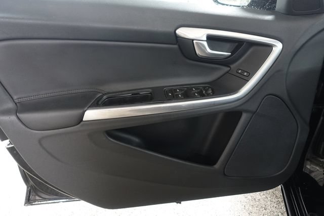 Used 2015 Volvo V60 T5 Platinum w/ Climate Package AWD/4WD image 9