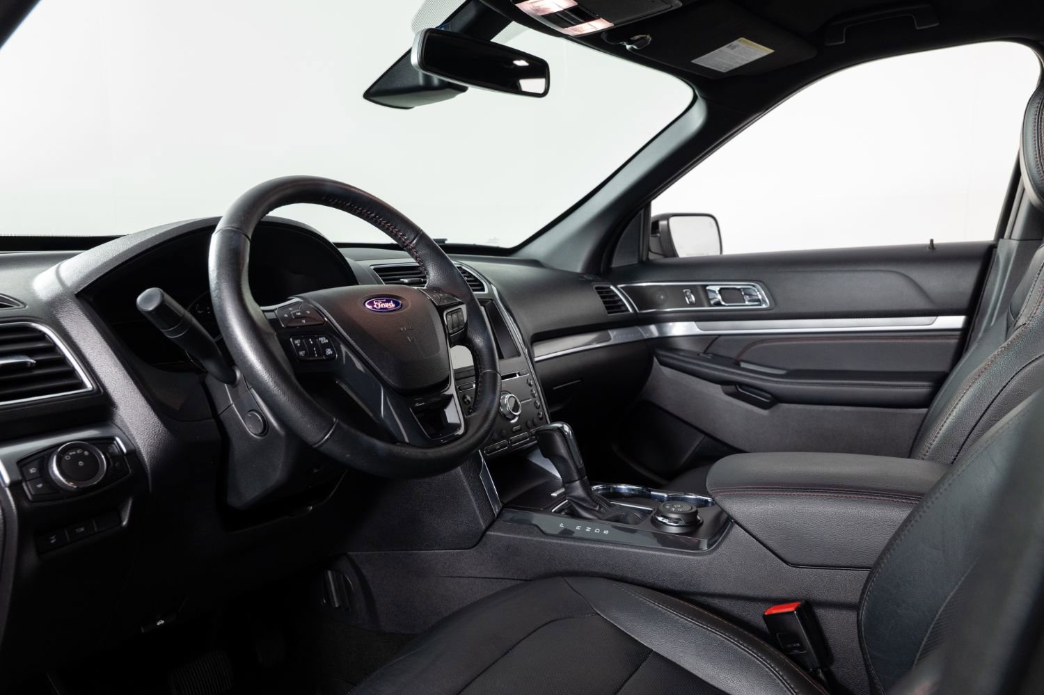 Used 2018 Ford Explorer Sport w/ Equipment Group 401A image 12