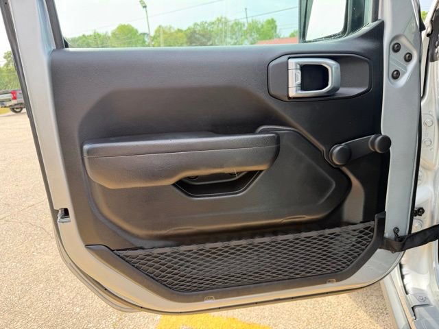 Used 2022 Jeep Gladiator Sport image 22