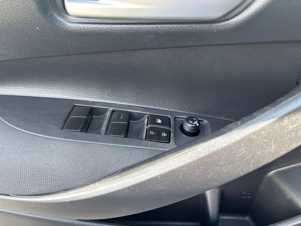 Used 2020 Toyota Corolla LE FWD image 30