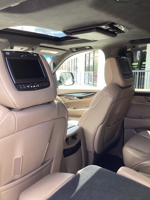 Used 2018 Cadillac Escalade Platinum image 39