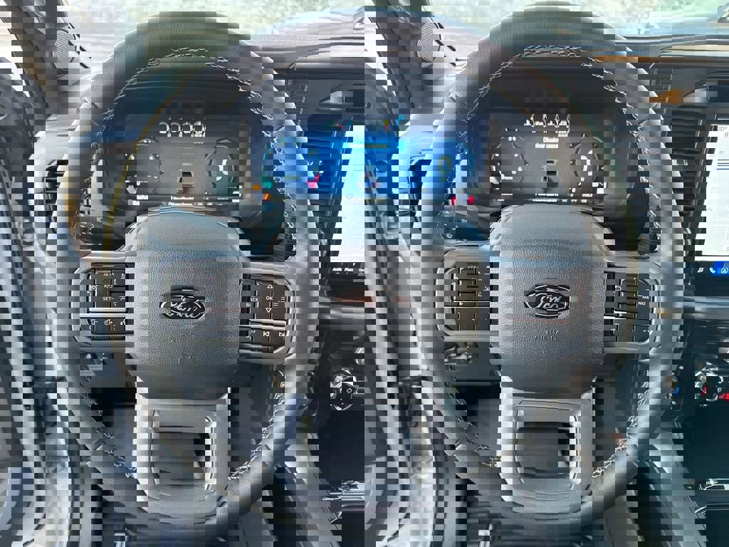 Used 2025 Ford F150 Lariat w/ Equipment Group 502A High image 35