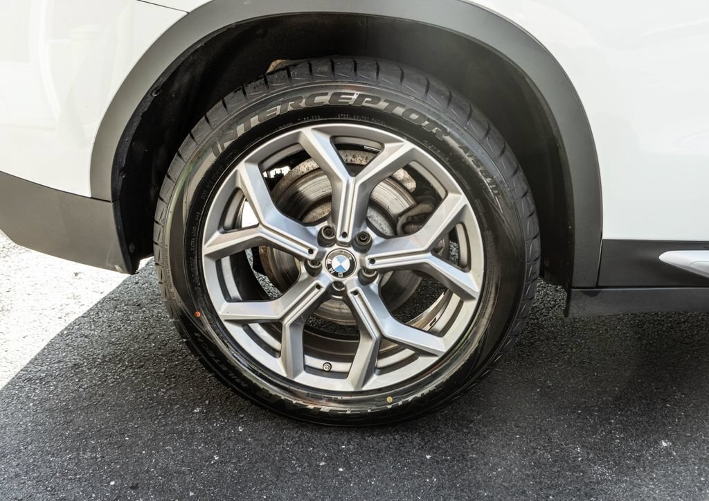 Used 2023 BMW X3 xDrive30i w/ Premium Essential Package AWD/4WD image 29