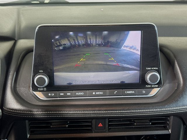 Used 2024 Nissan Rogue S AWD/4WD image 11