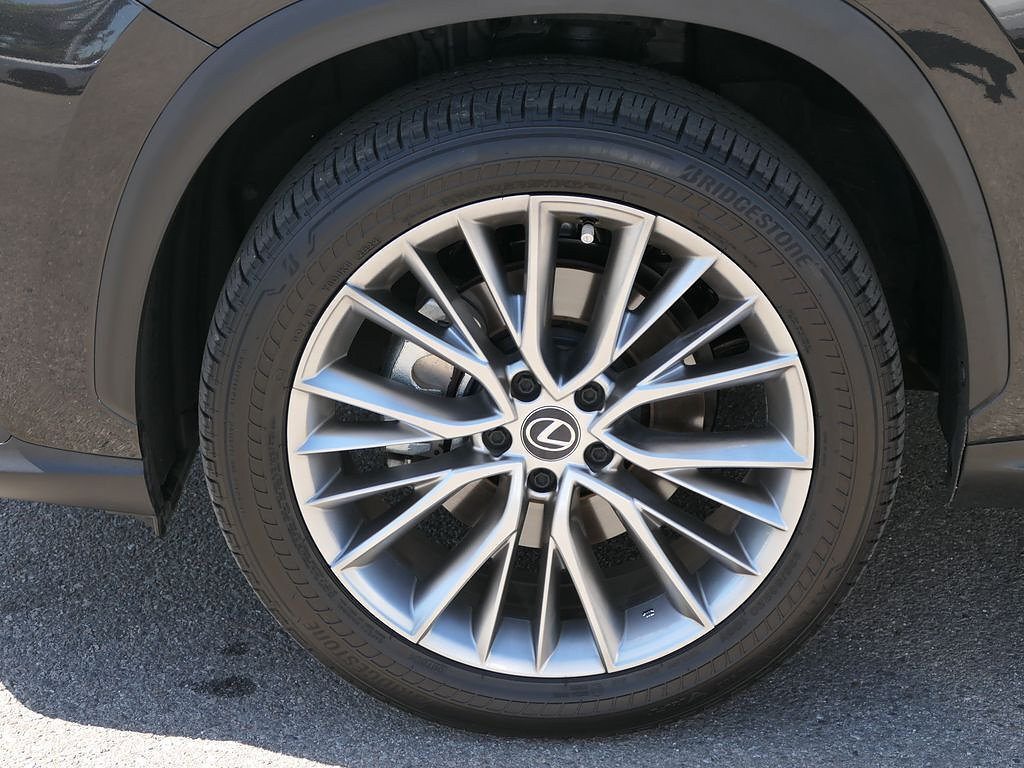 Used 2025 Lexus NX 350h AWD w/ Cold Area Package image 8