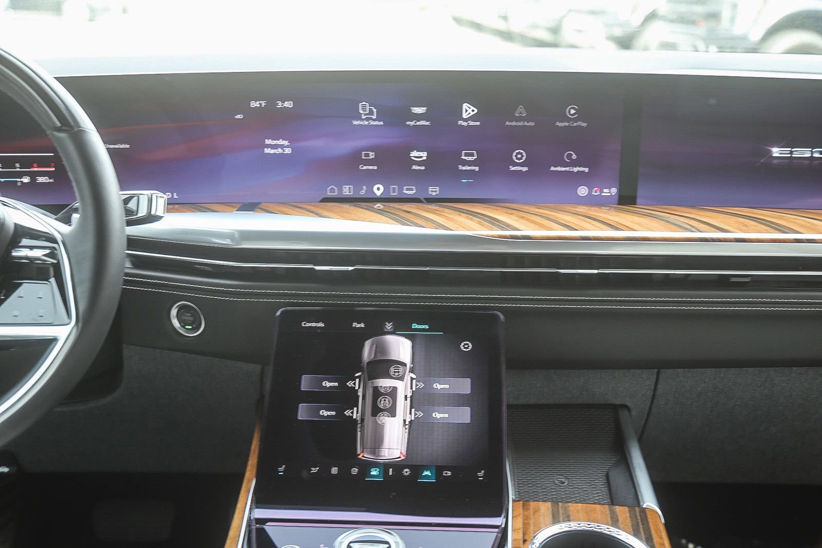 Used 2025 Cadillac Escalade ESV Sport Platinum image 11