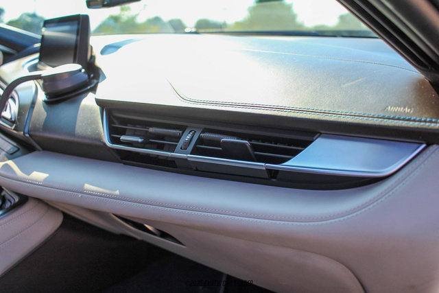 Used 2016 BMW i8 image 31