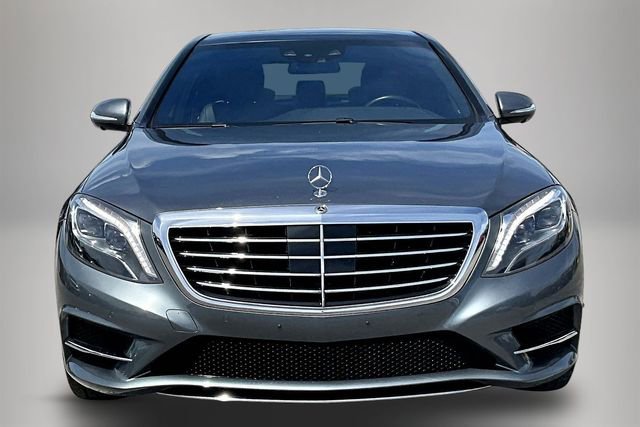 Used 2017 Mercedes-Benz S 550 Sedan image 3