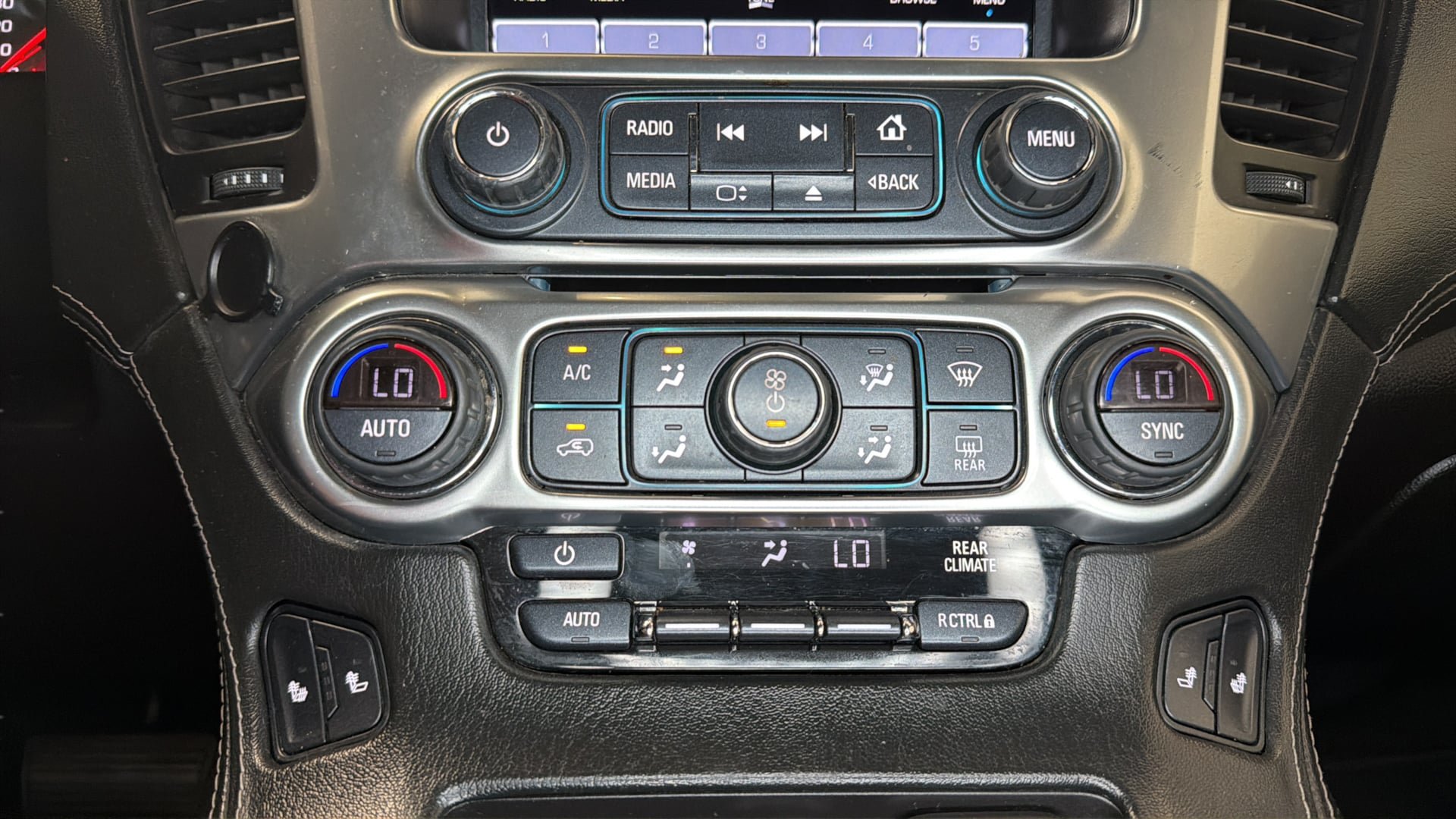 Used 2017 Chevrolet Tahoe LT RWD image 28