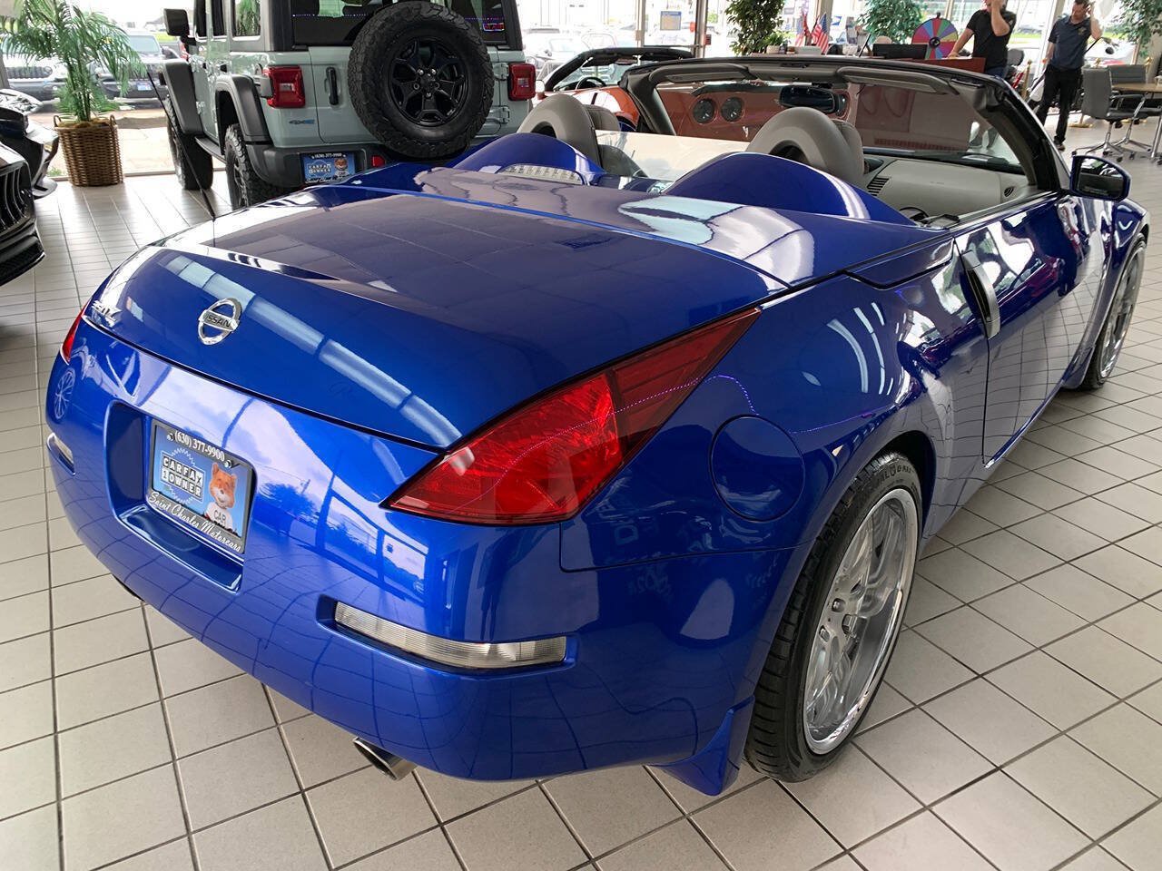Used 2004 Nissan 350Z Touring RWD image 4
