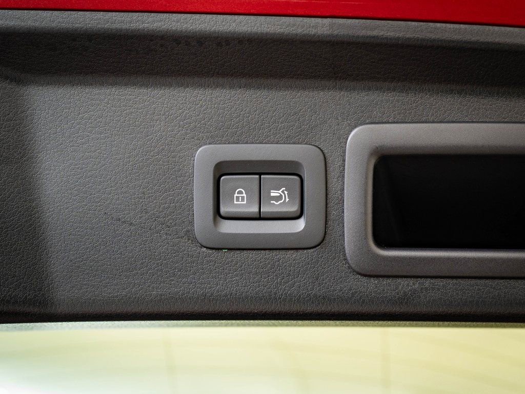 Used 2025 MAZDA CX-30 AWD 2.5 S w/ Premium Package image 18