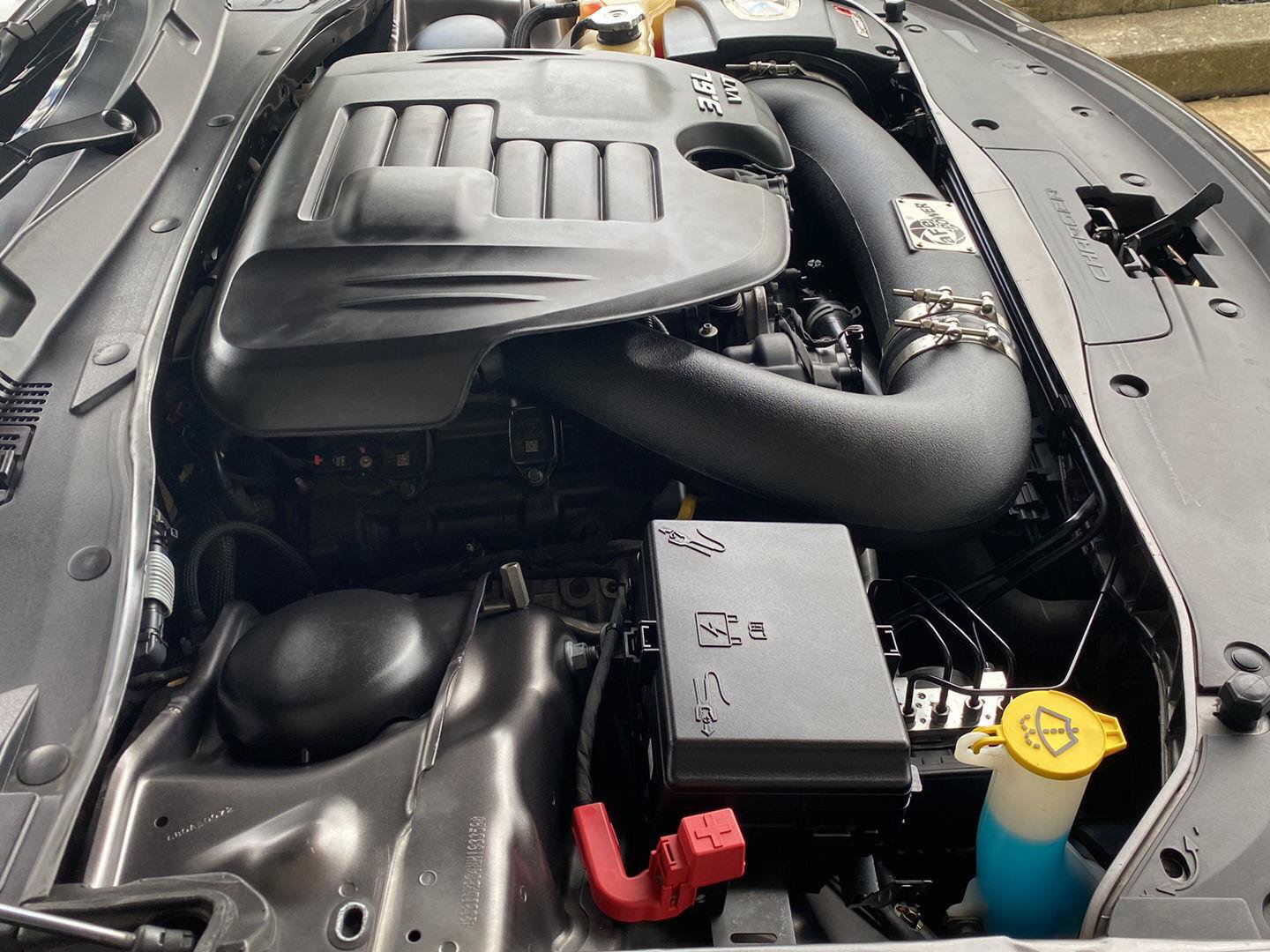 Used 2022 Dodge Charger SXT w/ Blacktop Package RWD image 41