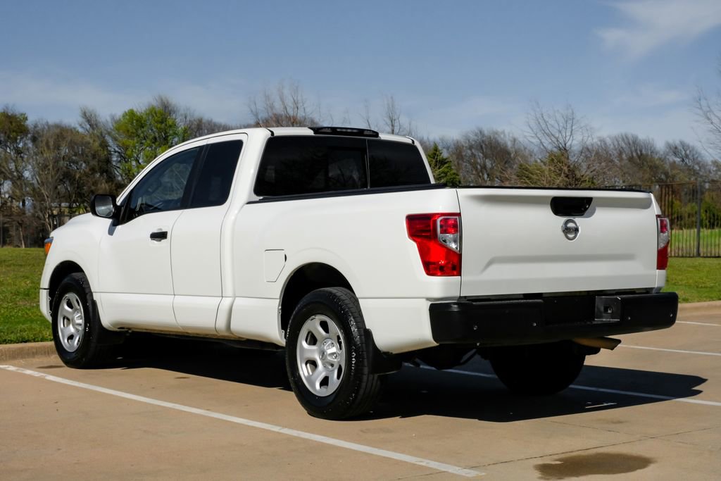 Used 2021 Nissan Titan S image 15
