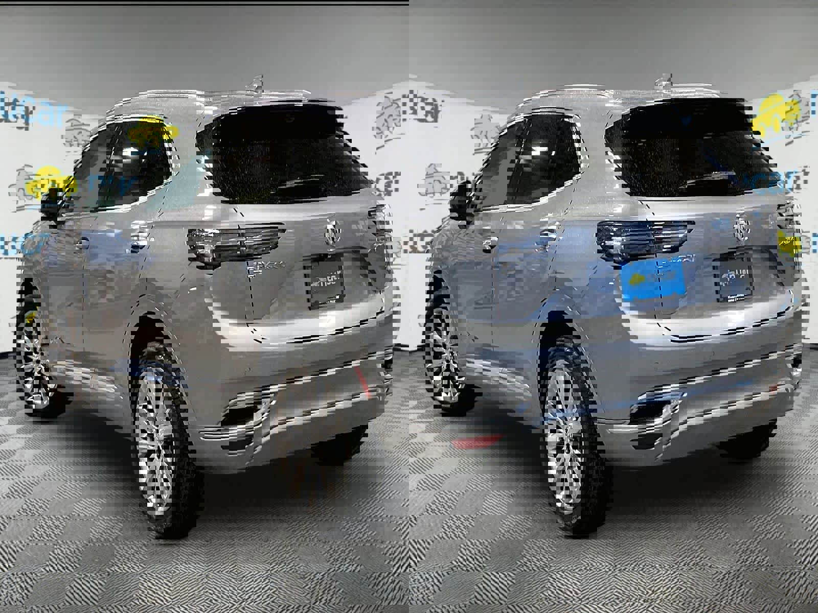 Used 2023 Buick Envision Avenir image 4