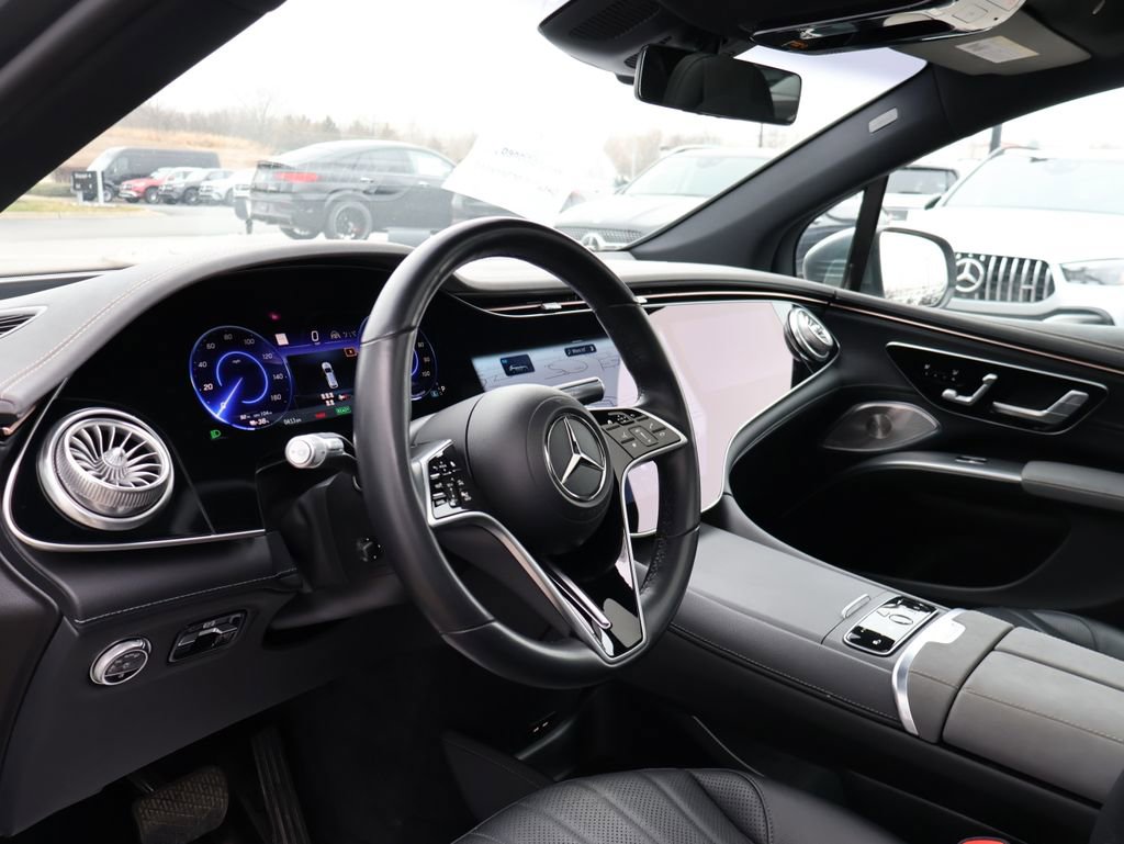 Certified 2023 Mercedes-Benz EQS 580 4MATIC SUV image 16