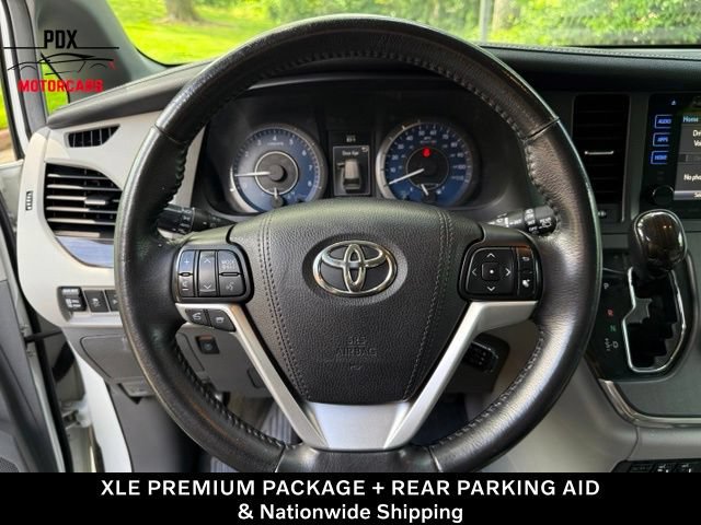 Used 2017 Toyota Sienna XLE Premium FWD image 18