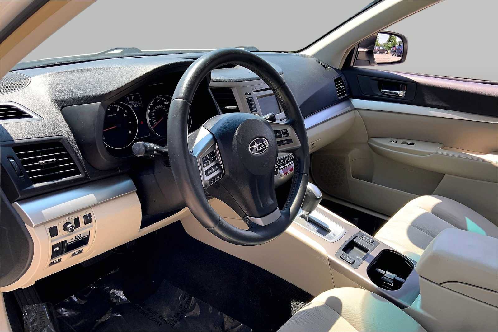 Used 2014 Subaru Legacy 2.5i Premium AWD/4WD image 17