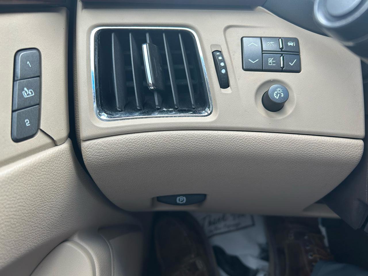 Used 2010 Cadillac CTS Luxury RWD image 25