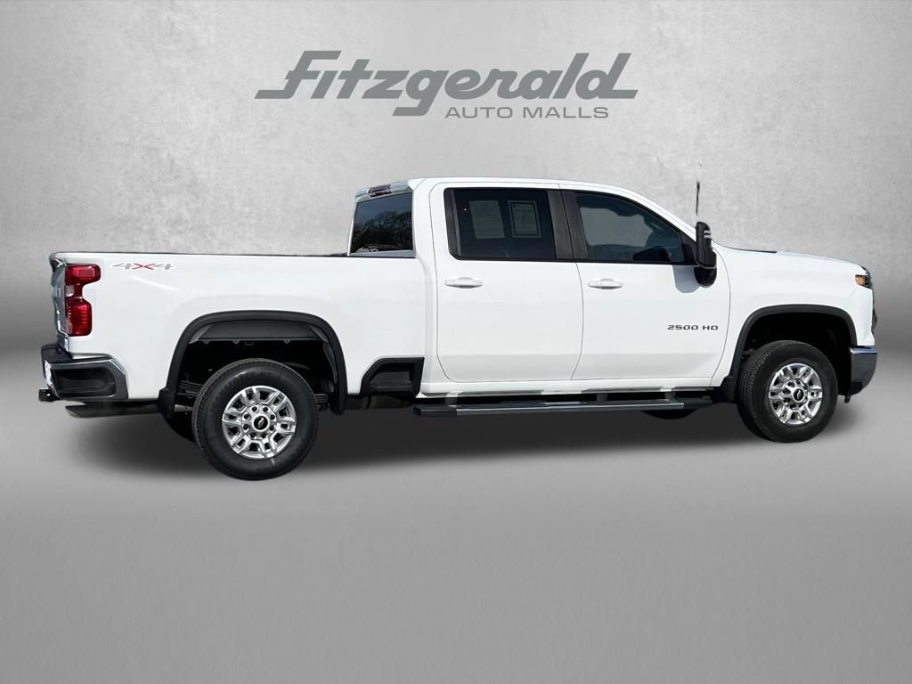 Used 2025 Chevrolet Silverado 2500 LT w/ Convenience Package AWD/4WD image 3