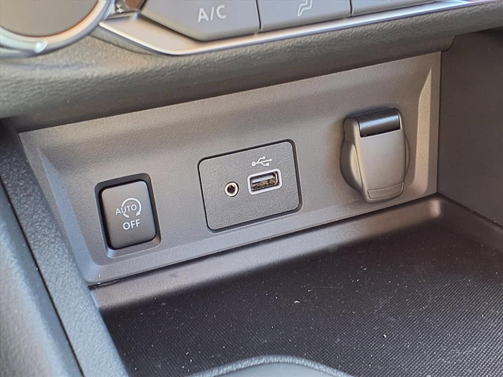 New 2025 Nissan Sentra S image 8