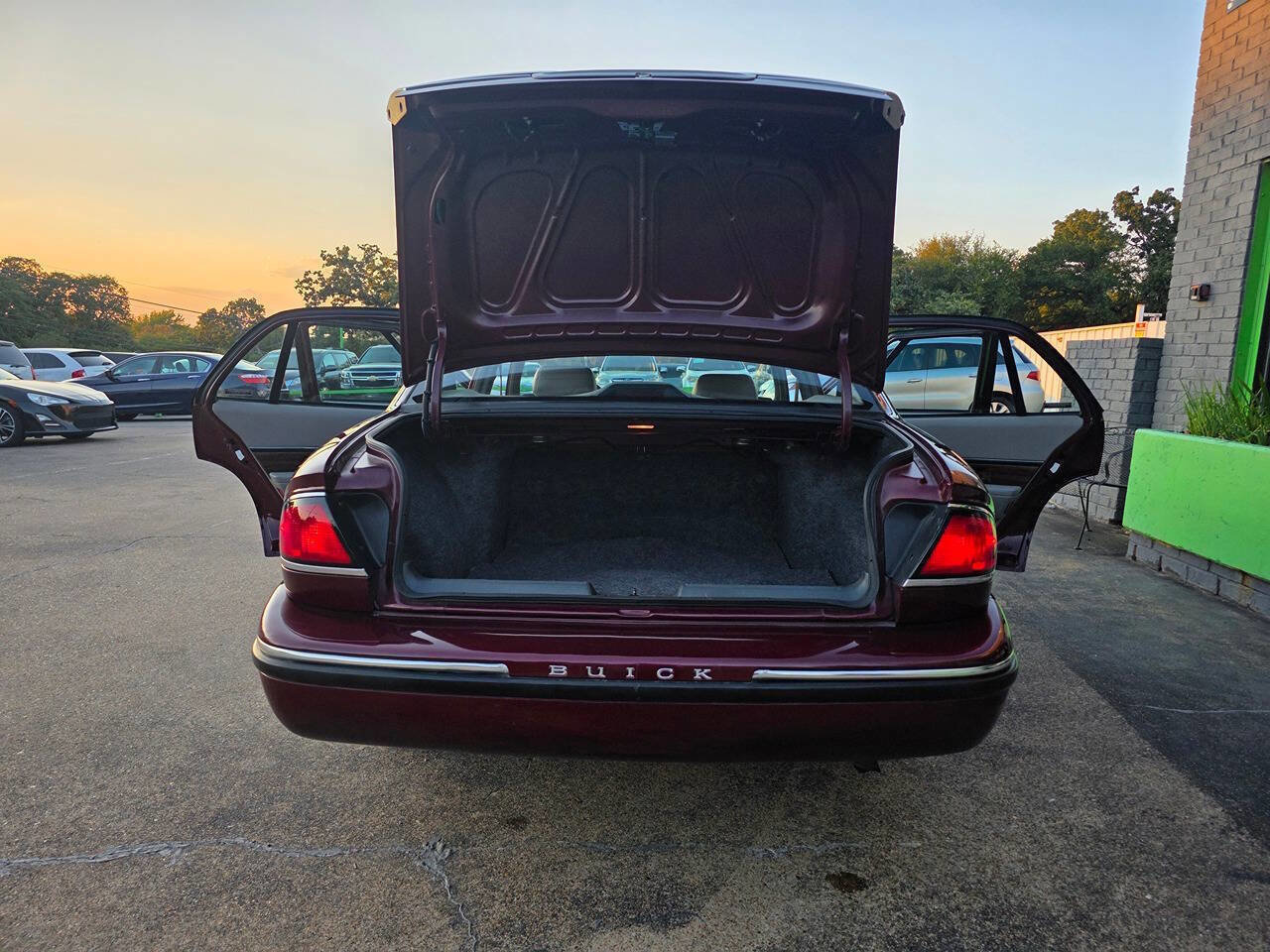 Used 1999 Buick Le Sabre Custom image 50