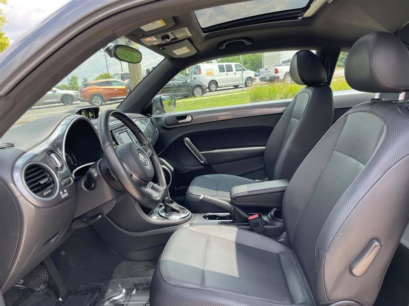 Used 2013 Volkswagen Beetle TDI FWD image 57