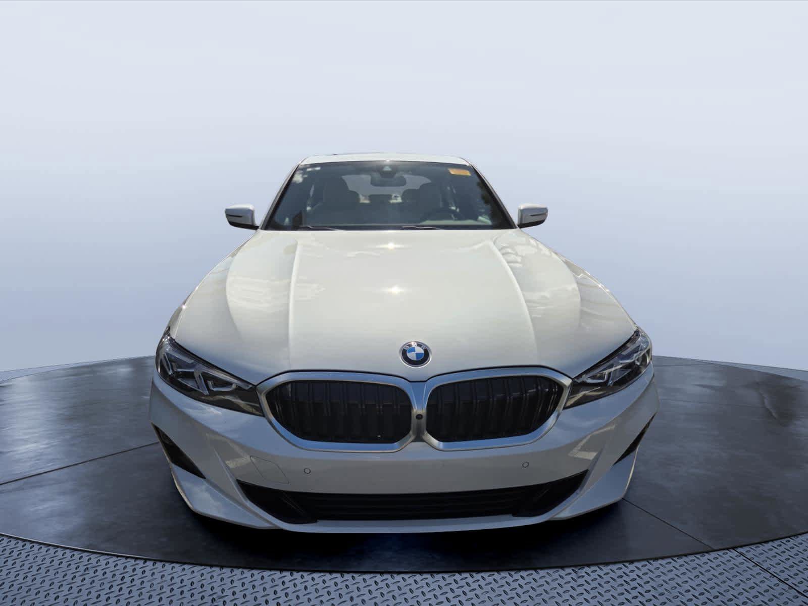 Used 2023 BMW 330i xDrive Sedan w/ Parking Assistance Package AWD/4WD image 2