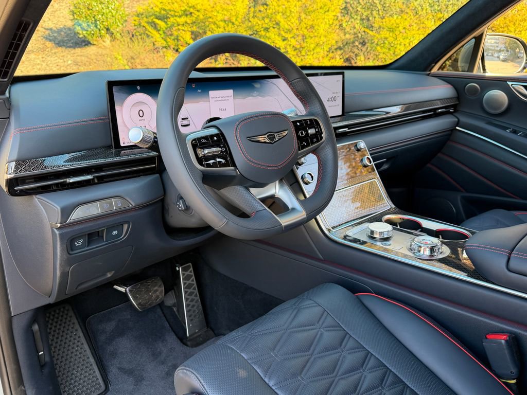 Used 2025 Genesis GV80 3.5T e-SC image 13