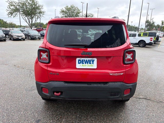 Used 2015 Jeep Renegade Trailhawk AWD/4WD image 4