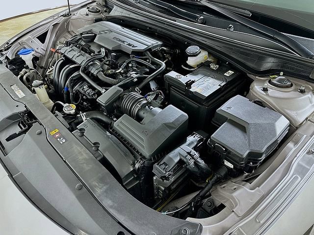 Used 2024 Hyundai Elantra SEL w/ Convenience Package FWD image 32