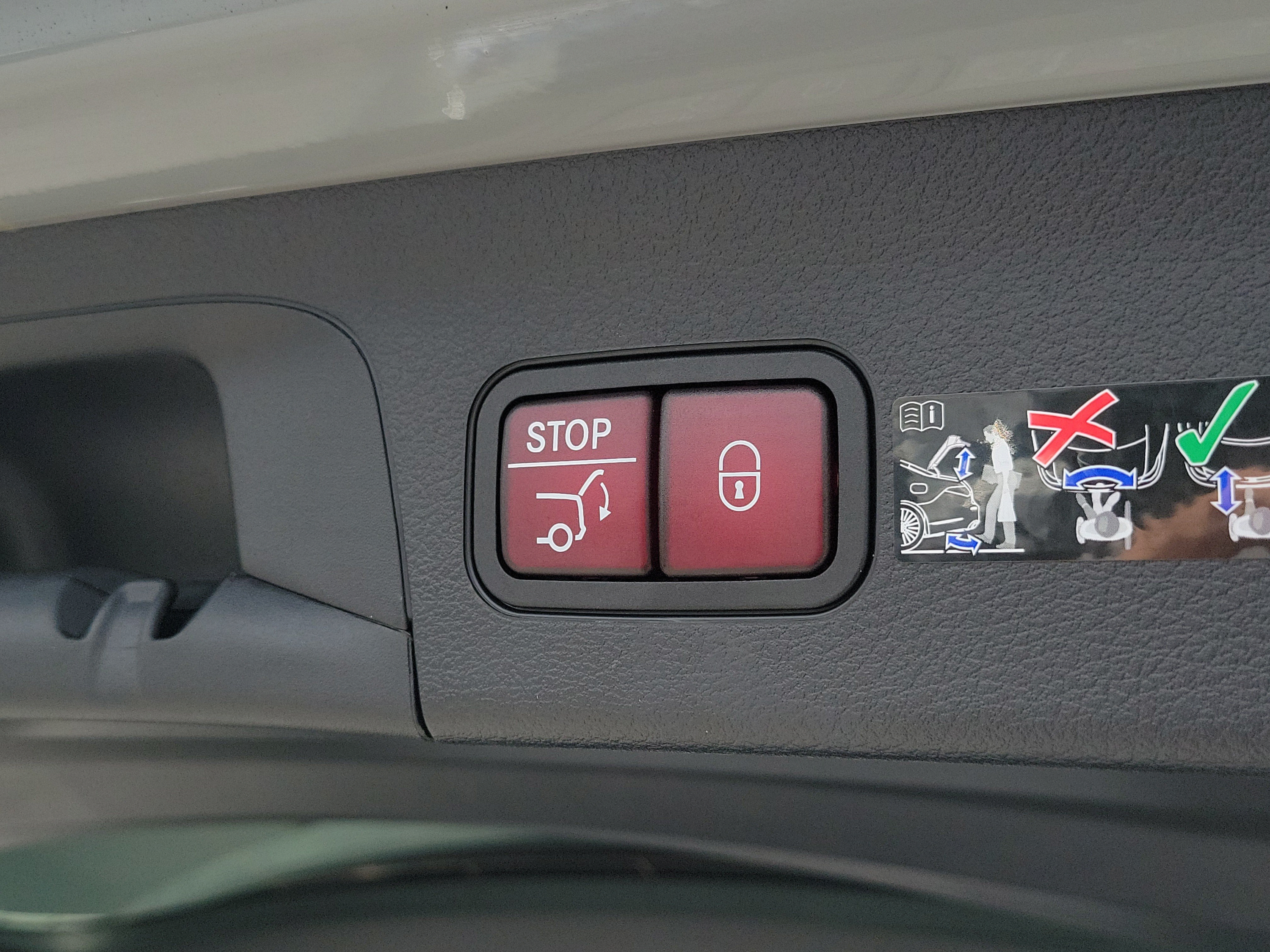 New 2026 Mercedes-Benz GLS 450 4MATIC image 6