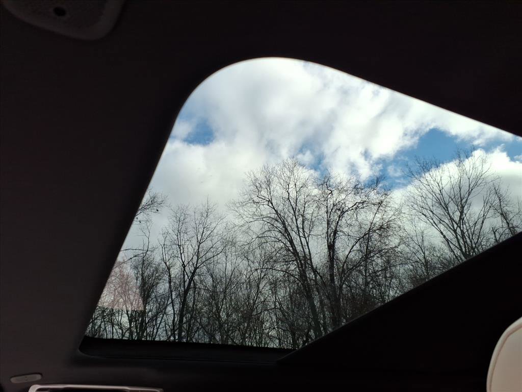 New 2026 Land Rover Range Rover SE image 18