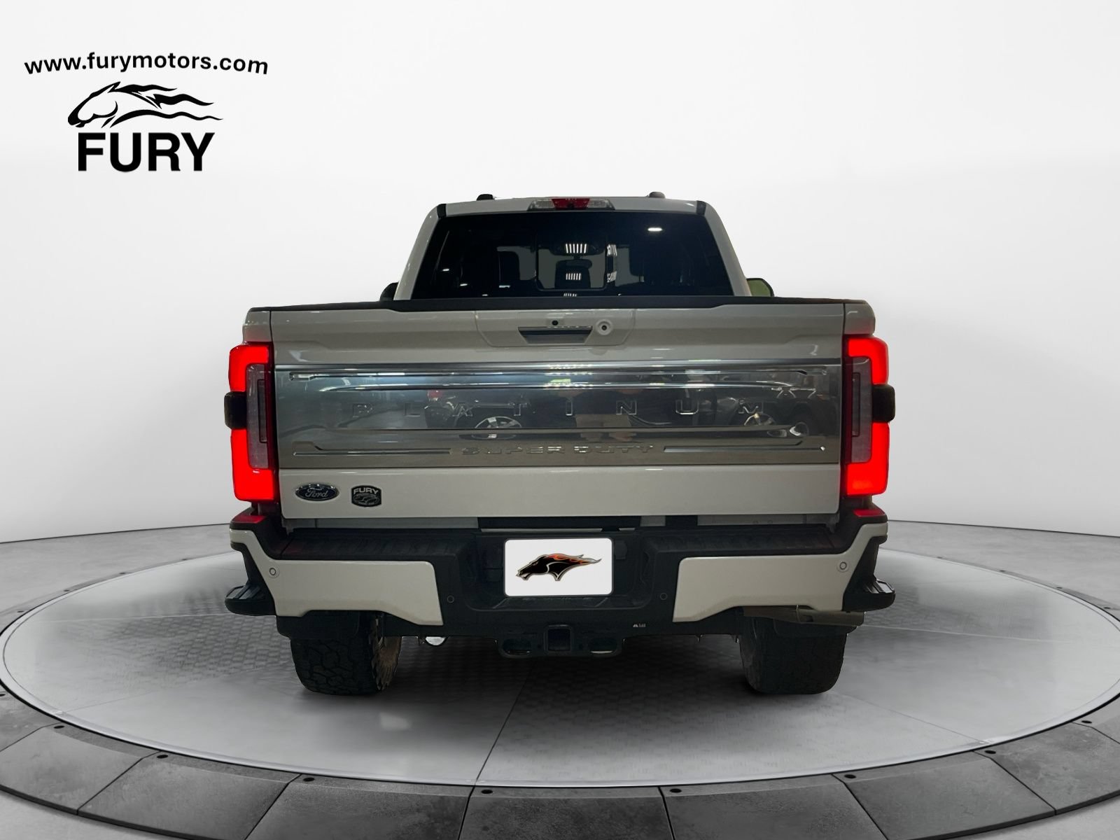 Used 2023 Ford F350 Platinum w/ FX4 Off-Road Package AWD/4WD image 4