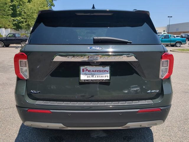 Used 2023 Ford Explorer XLT w/ Equipment Group 202A AWD/4WD image 5