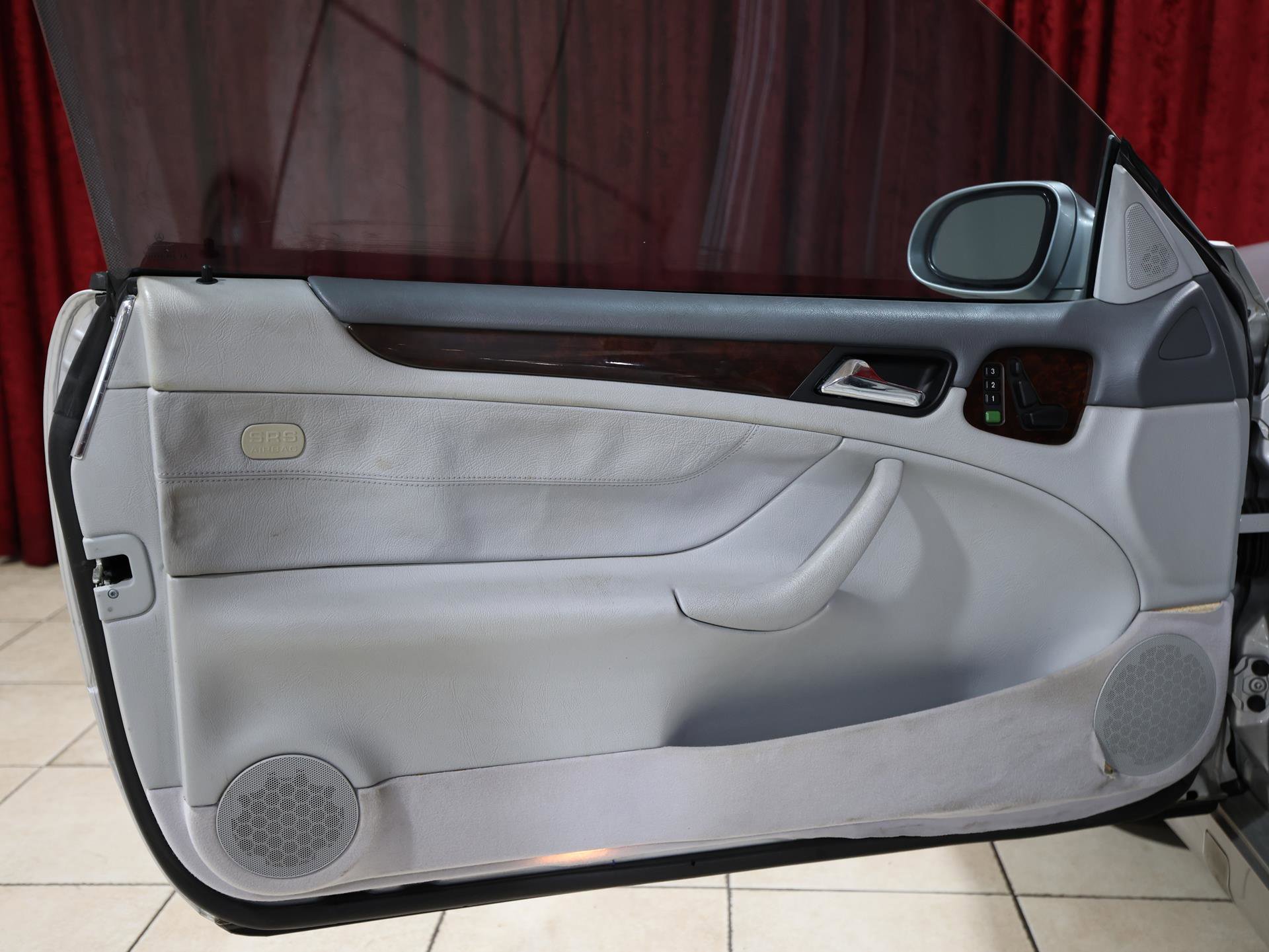 Used 2003 Mercedes-Benz CLK 320 Cabriolet image 13