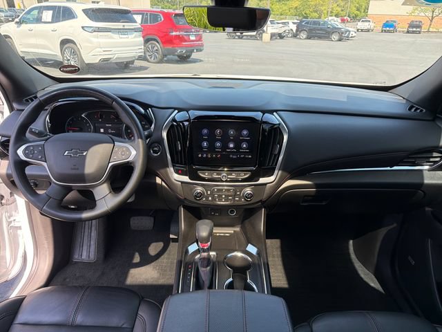 Used 2023 Chevrolet Traverse RS w/ LPO, Floor Liner Package AWD/4WD image 12