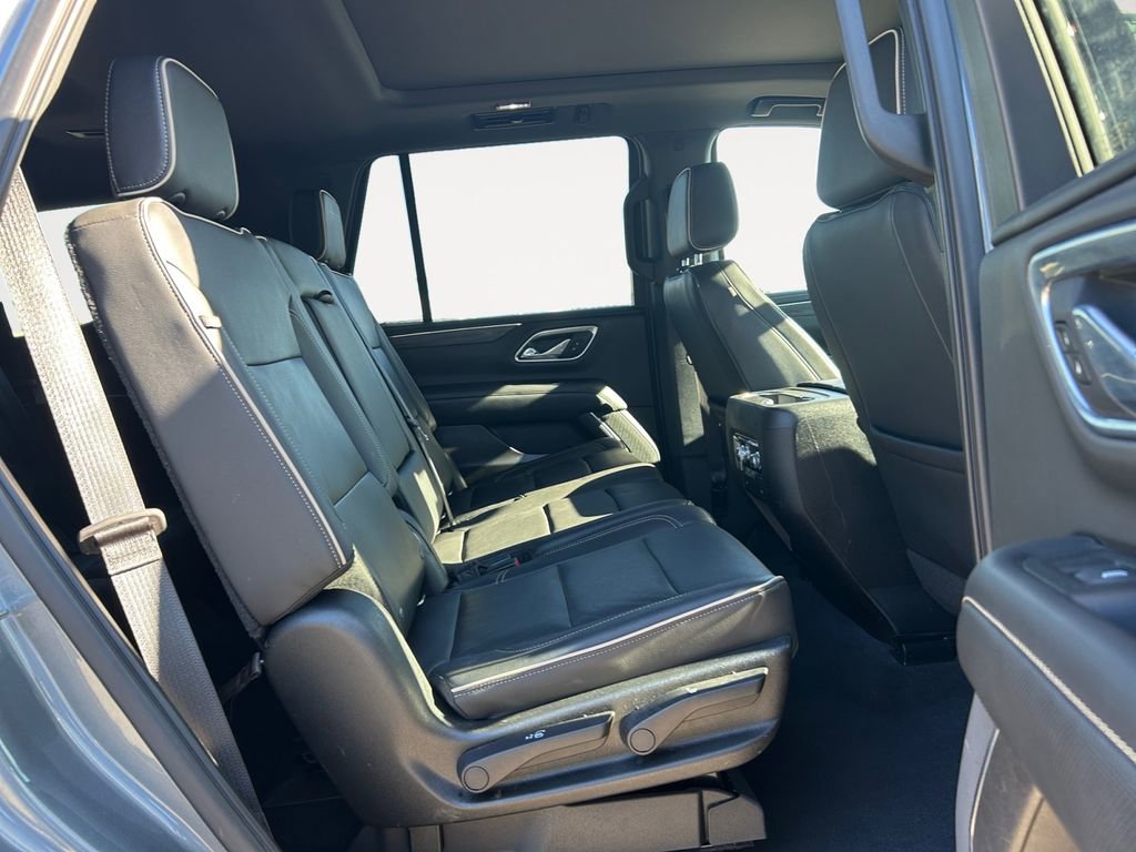 Used 2021 GMC Yukon SLT w/ SLT Luxury Plus Package image 11