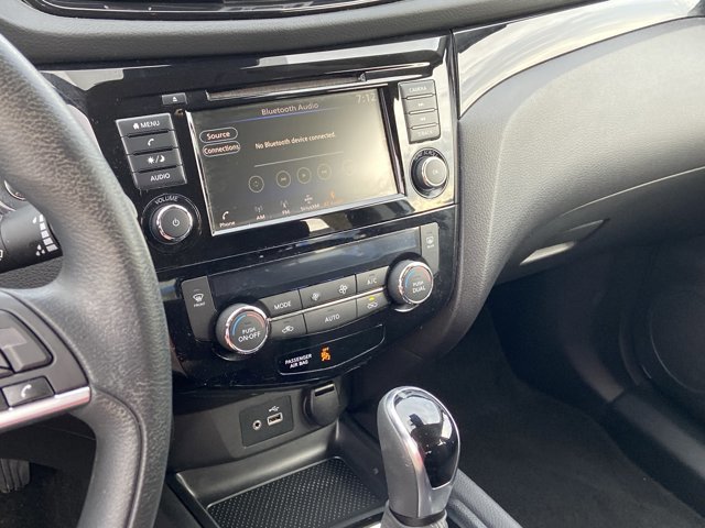 Used 2020 Nissan Rogue Sport SV image 37