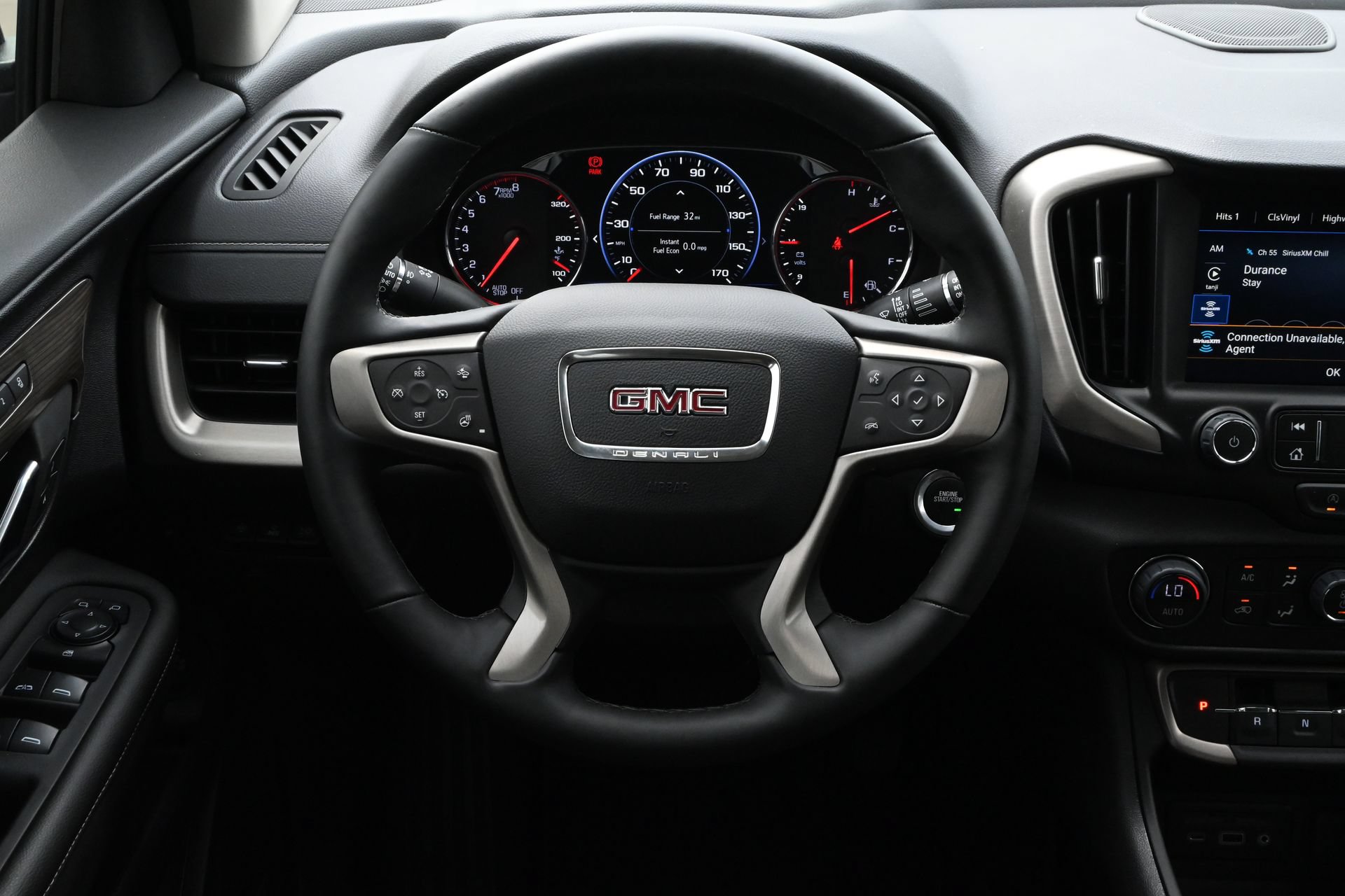 Used 2024 GMC Terrain Denali w/ Black Diamond Edition AWD/4WD image 11