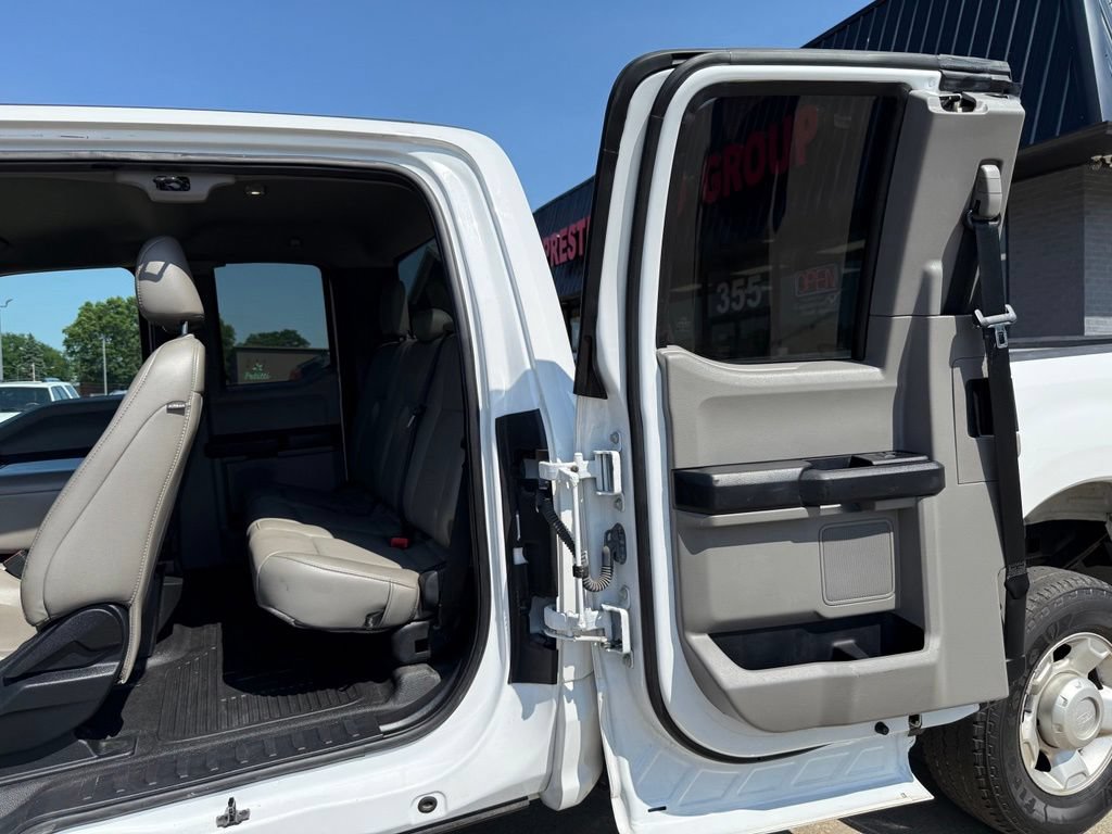 Used 2021 Ford F250 XL w/ Power Equipment Group AWD/4WD image 39