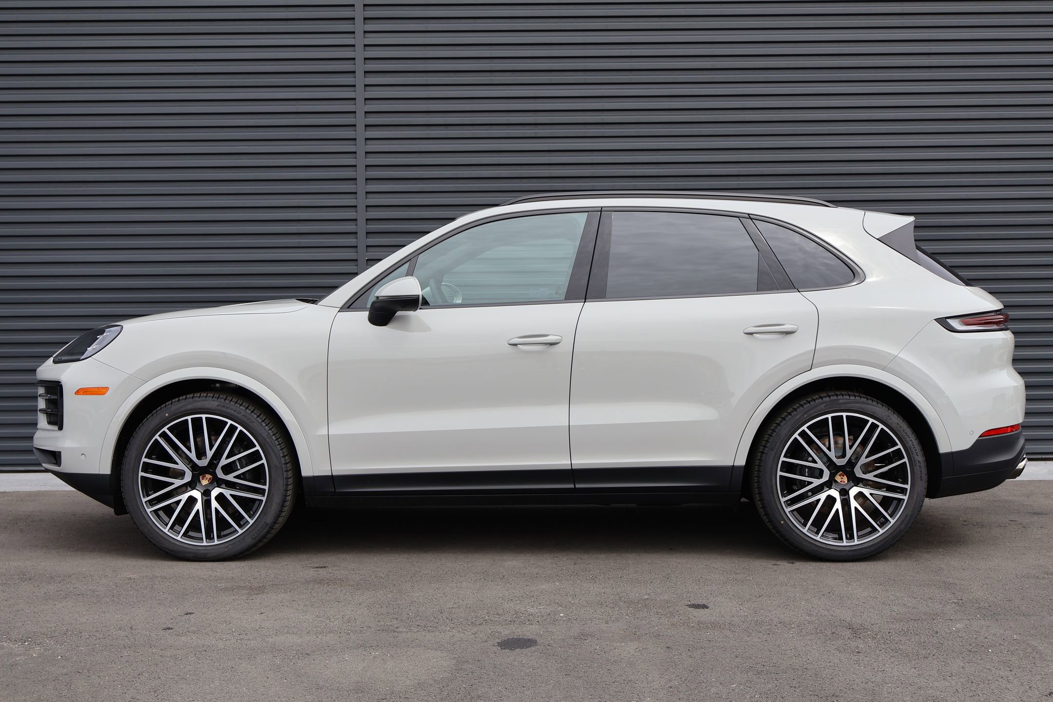 New 2026 Porsche Cayenne image 2