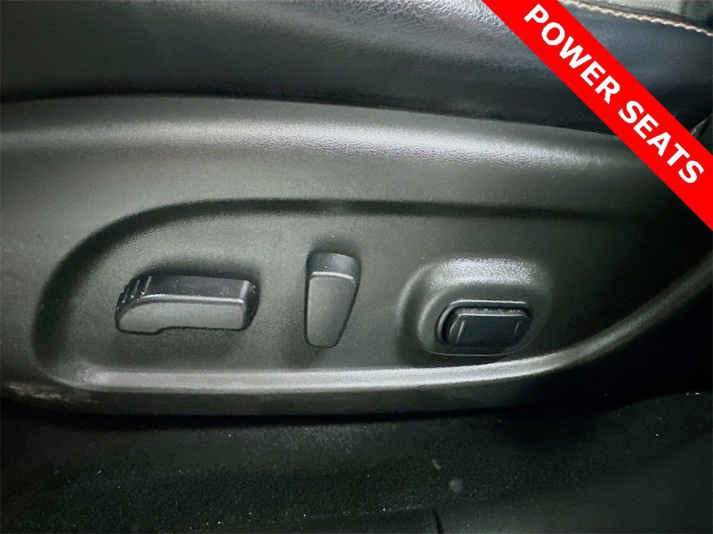 Used 2020 Nissan Pathfinder SL image 32